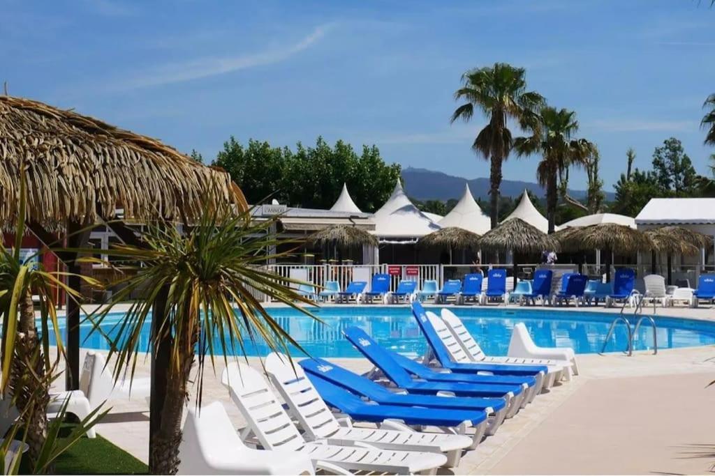 Le Moorea Mobilhome Camping Le Montourey 4 Etoiles Frejus Exterior photo